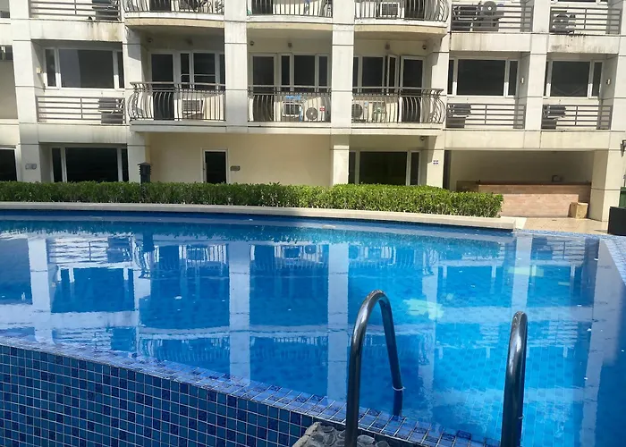 Solemare Parksuites *